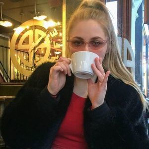 Meet your Posher, Jocelyn